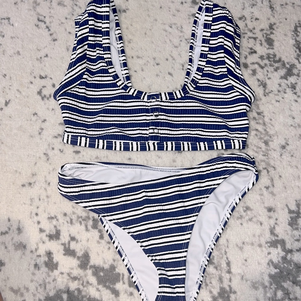 Womens Kendall & Kylie navy and white striped swimsuit set womens size XS